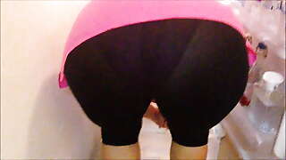Vickys standing fat ass is ready,,,,