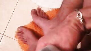 Mi sborro negli slip