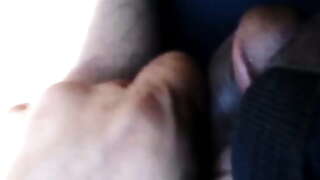 tocandome en el bus