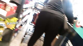 donkey booty milf in sweats with wedgie