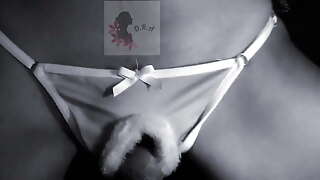 Tanga con orificio ideal para tener sexo