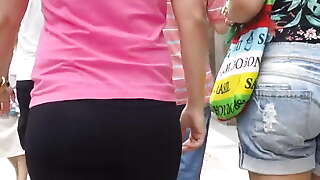 VPL on tight leggings