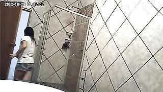 Hidden cam stepmom showering