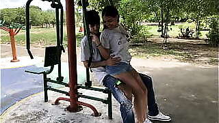 D&Iacute_A 1 - HERMANASTRO  INVITA  A SU HERMANASTRA A LA  CAMA DESPUES DE HACER EJERCIO EN EL PARQUE AL AIRE LIBRE  - &iexcl_Creampie sorpresa para la HERMANASTRA ! - FAMILIA JODIDA