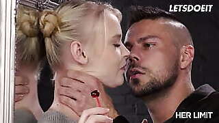 Kinky Blonde Ariela Donovan Receives The Best Pussy Pounding Ever - HER LIMIT