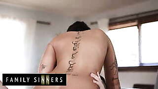 Ryan Reid Is Always On Her Phone &amp_ The Only Way Her Stepbro Can Do To Distract Her Is To Fuck Her - FAMILY SINNERS
