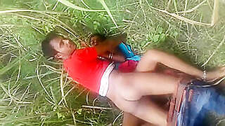 Bihari Outdoor Sex Mms Video Captured By A Voyeur