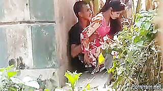 Fucking Desi Couple In Backyard