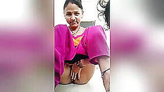 Today Exclusive -desi Bhabhi Showing Her Pussy