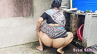 Indian Bhabhi Standing Pee