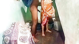 Priyanka Aunty Bathroom Sex In Home