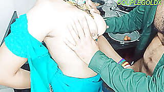 Komal Julab Jamun Bana Rahi Thi With 18 Years