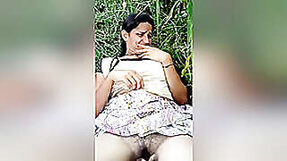 Today Exclusive- Sexy Look Desi Village Girl Boob Pressing And Pussy Fingering 2