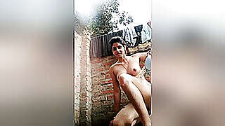 Today Exclusive- Sexy Bhabhi Record Her Bathing Clip