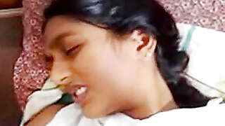 Hot Pune College Virgin Girl Fucked For The First Time