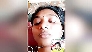 Today Exclusive- Sexy Look Desi Tamil Girl Showing Her Boobs On Video Call