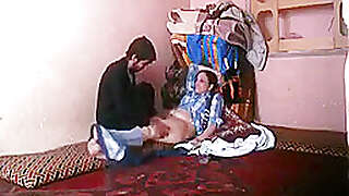 Sexy Kashmiri Bhabhi With Lusty Devar Caught