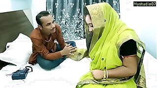 Indian hot wife need money for husband treatment! Hindi Amateur sex