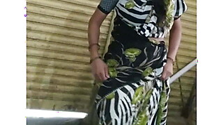Village rudra bhabhi saree navel