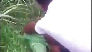 meri pyaari chachi ko choda Khet Mein dost k saath(teetu402)
