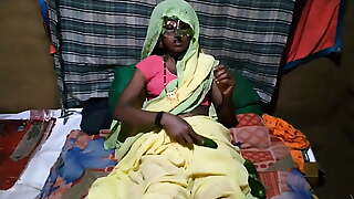 Bhabhi ne apne chut me visit able sex in hindi dubbed