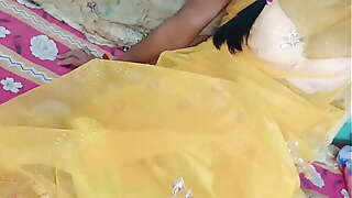 Indian newly wife make honeymoon with husband after marriage, Indian xxx video of hot couple, Indian virgin