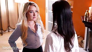 Lesbea Blonde babe Ann Joy and Czech romantic lesbian scissoring orgasm