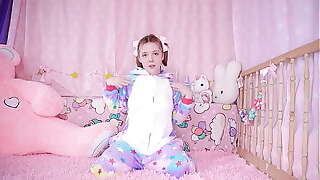 COZY ANAL: a baby in pajamas plays with her hole :3