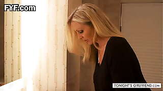 Getting an A  in Seduction with Julia Ann
