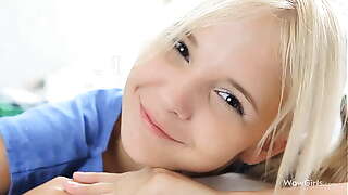 Monroe blonde angel
