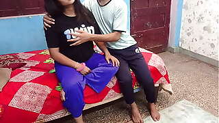 Nokar ki salary na deni pade isliye malkin ne fuking kar li. Big boobs indian video Hindi chudai