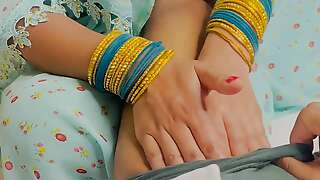 sasur ji ne bahu ko tel maalish ke bahane mein Kiya sex Father-in-law fucked by daughter-in-law on the pretext of oil massage