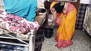 Kamwali's gand was killed by chhote babu