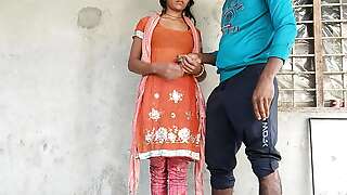 18 year old Indian Desi village girl outdoor hard fucking video